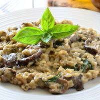 Rijstrisotto met asperges en champignons